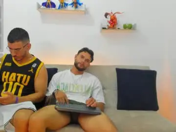 Chaturbate Sex Cam of straight__friends