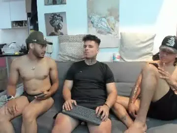 Chaturbate Free Porn Cam of straight__friends