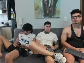 Chaturbate Sex Cam of straight__friends