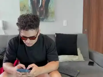 Chaturbate Sex Chat of straight__friends