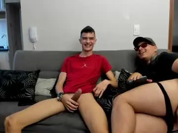 Chaturbate Free Porn Cam of straight__friends