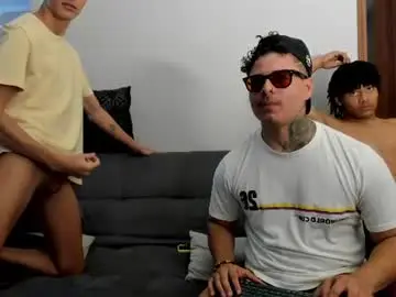 Chaturbate Watch Live Sex Cams of straight__friends