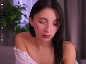 Chaturbate Watch Live Sex Cams of cinacandy