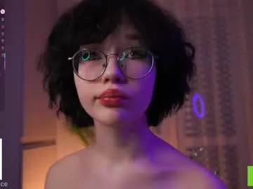 Chaturbate Free Live Porn of cinacandy