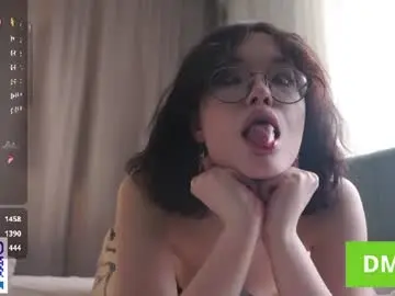 Chaturbate Adult Video Chat of cinacandy