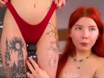 Chaturbate Live Sex Cam of cinacandy