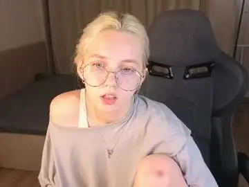 Chaturbate Free Porn Cam of mollyy_snow