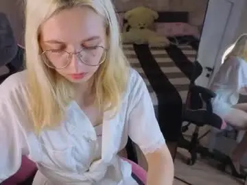 Chaturbate Live Porn of mollyy_snow