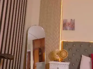 Chaturbate Sex Cam of alex_bloom_