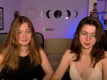 Chaturbate Live Sex Cam of baby_hotte