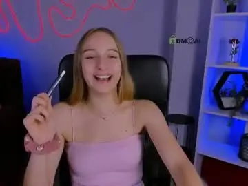 Chaturbate Live Sex Cam of baby_hotte