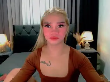 Chaturbate Best live sex cam show of crytastal_lust1212