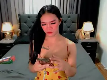 Chaturbate Sex Cam of crytastal_lust1212