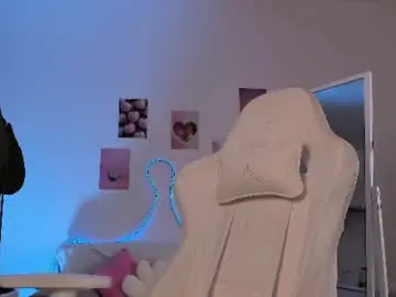 Chaturbate Live Sex Cam of ginnygingergirl