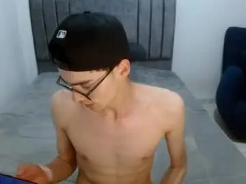 Chaturbate Live Sex Cam of stiv_grant