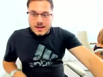 Chaturbate Live Sex Cam of 18te3ngirl