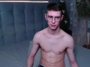 Chaturbate Live Sex Cam of alfie_evanss