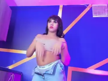Chaturbate Sex Chat of andrea_giraldo_