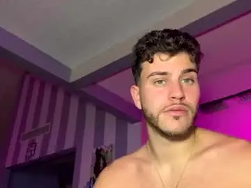 Chaturbate Free Porn Cam of wentbrokeonstrippers