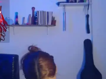 Chaturbate Live Sex Cam of camilahot_girl