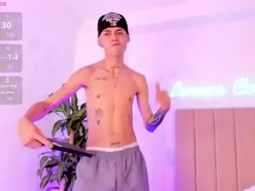 Chaturbate Best live sex cam show of lennercollins_