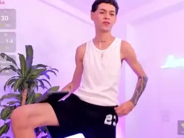 Chaturbate Sex Chat of lennercollins_