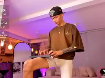 Chaturbate Nude Webcam of lennercollins_
