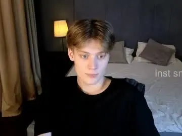 Chaturbate Free Live Porn of louie_evans