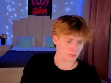 Chaturbate Free Live Porn of louie_evans