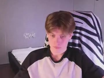 Chaturbate Free Live Porn of louie_evans