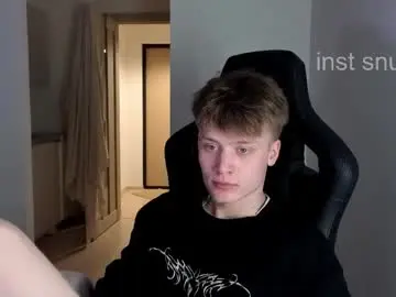 Chaturbate Sex Chat of louie_evans