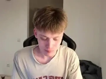Chaturbate Live Sex Cam of louie_evans