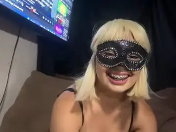 Chaturbate Live Sex of madiieuphoria99