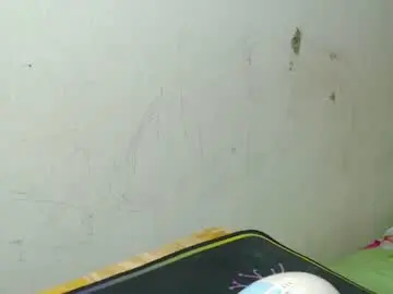 Chaturbate Live Sex Cam of starrywhispers