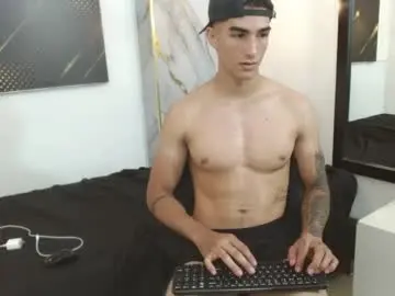 Chaturbate Sex Chat of goldendesirex_