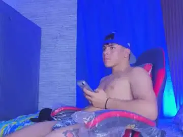 Chaturbate Live Sex Cam of josethariaz25