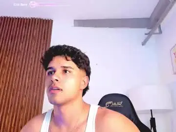 Chaturbate Nude Webcam of liam_colliins