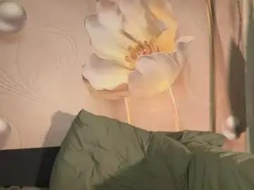 Chaturbate Live Sex Cam of mary_geyson1