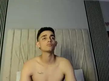 Chaturbate Watch Live Sex Cams of nathan_shimmer