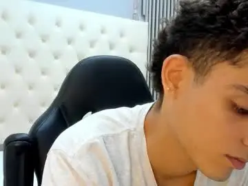 Chaturbate Adult Webcams of nathan_shimmer