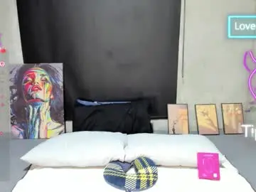 Chaturbate Live Porn of bellalovesherfellas