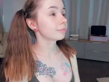 Chaturbate Live Sex Cam of glowhub_