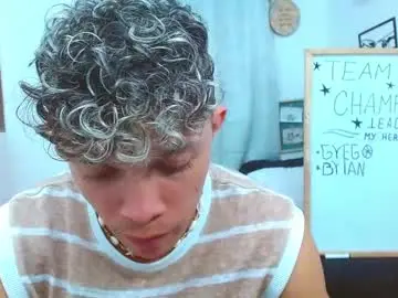 Chaturbate Nude Webcam of lucas_luxx1