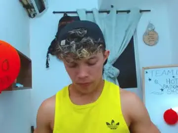 Chaturbate Live Sex of lucas_luxx1