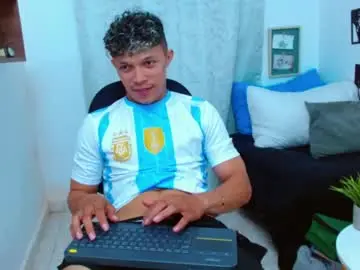 Chaturbate Live Porn of lucas_luxx1