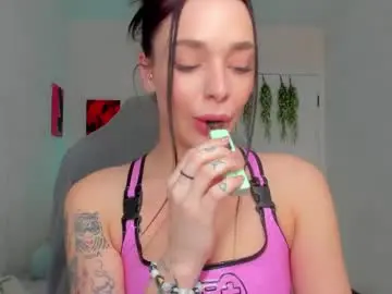 Chaturbate Live Porn of meow_moore