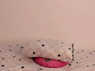Chaturbate Live Sex Cam of amber_roose75