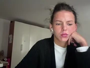 Chaturbate Nude Webcam of arlynenemani