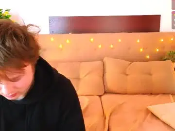 Chaturbate Live Sex Cam of ollistiw