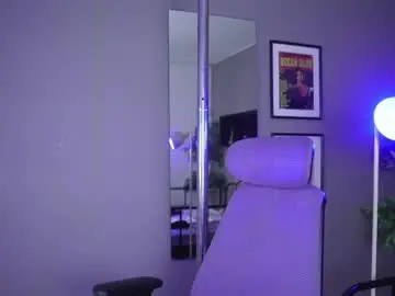 Chaturbate Adult Video Chat of bayonetta_doll